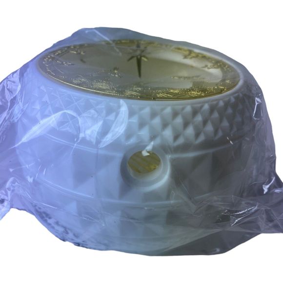 VTG NEW Sterling, Inc Christmas Brass Nativity Ball Ornament Reflective Light - Picture 4 of 16